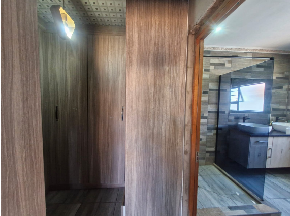 To Let 4 Bedroom Property for Rent in Kathu Northern Cape